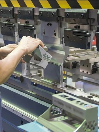 SF Series 3D 5-Axis Laser Cutting Machine for prototype and mid-small batch processing